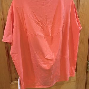 Lululemon T-shirt brand new